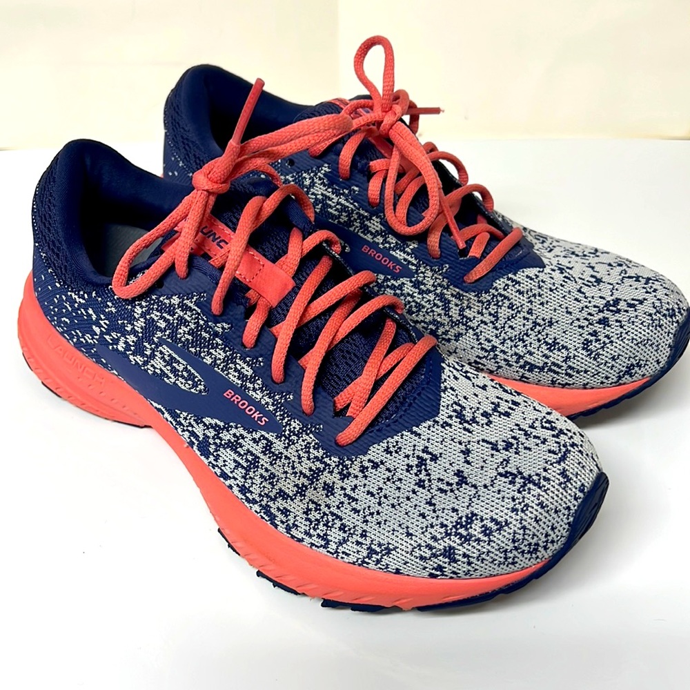 Brooks Launch size 7.